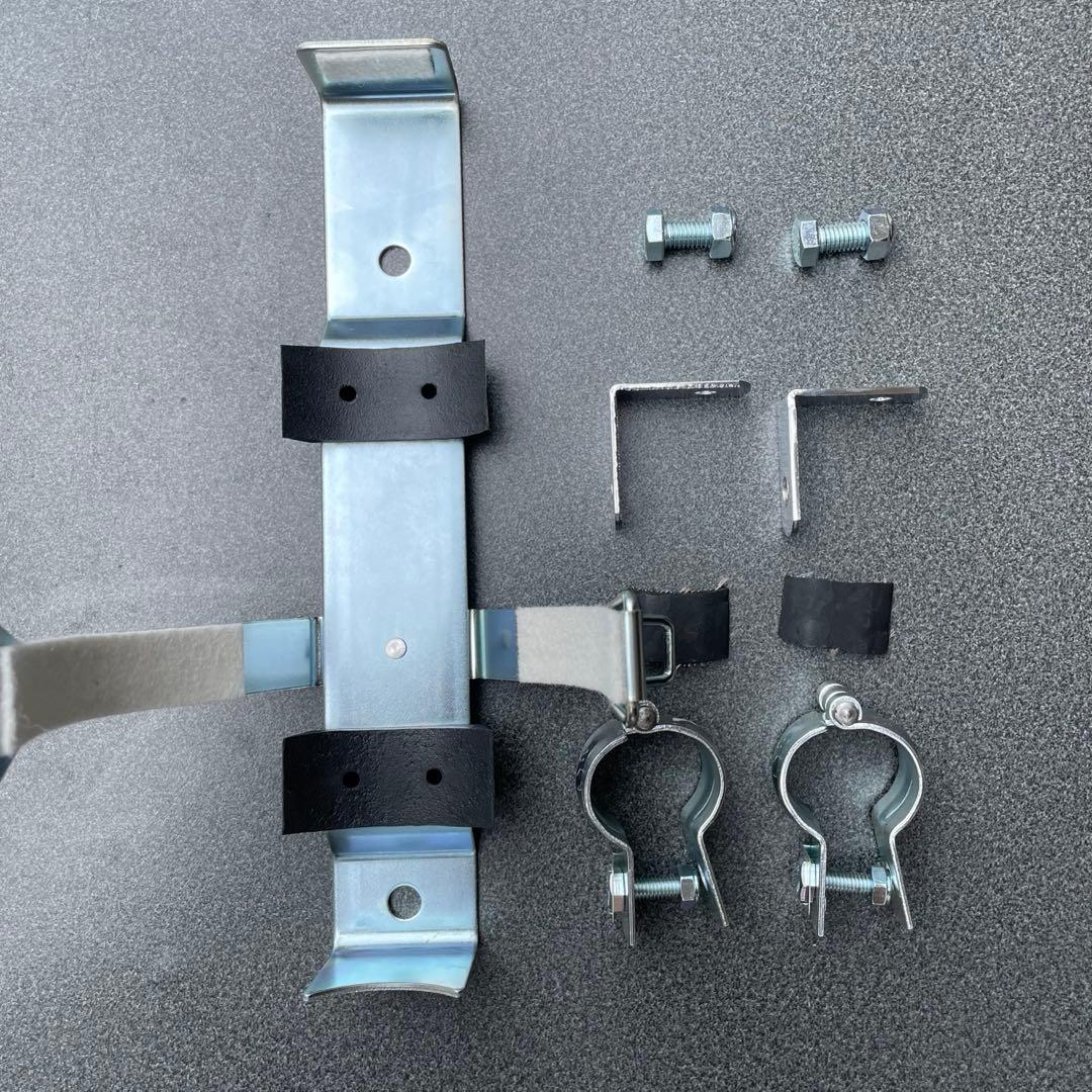 1リットル缶　オイル缶ホルダー　2スト　バイク　ドリンクホルダー　350ss