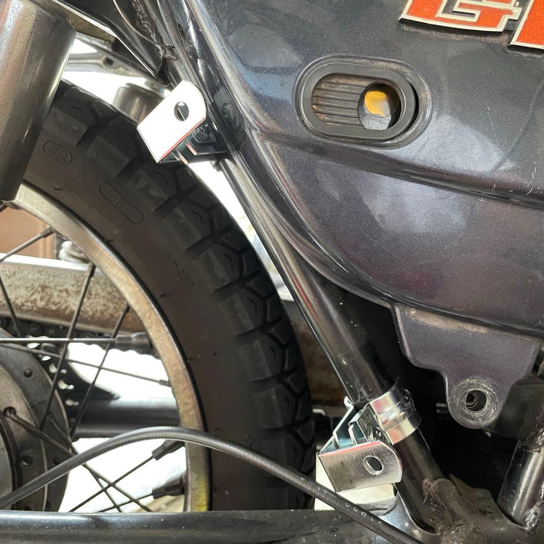 1リットル缶　オイル缶ホルダー　2スト　バイク　ドリンクホルダー　350ss