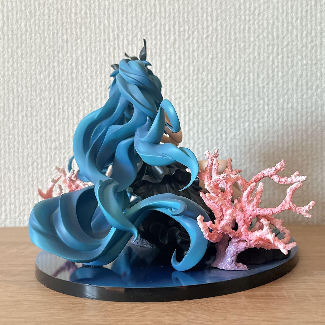 【美品】初音ミク　深海少女ver 1/8スケール フィギュア 箱あり 正規品