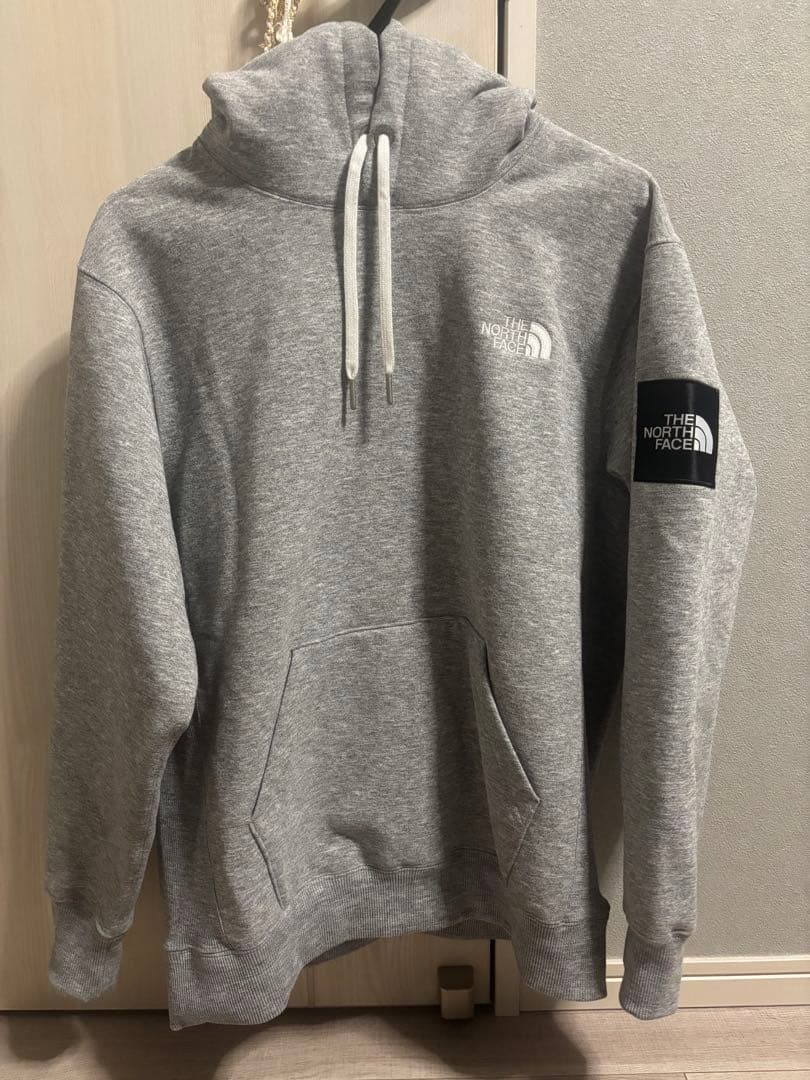 THE NORTH FACE グレー パーカー NT62338