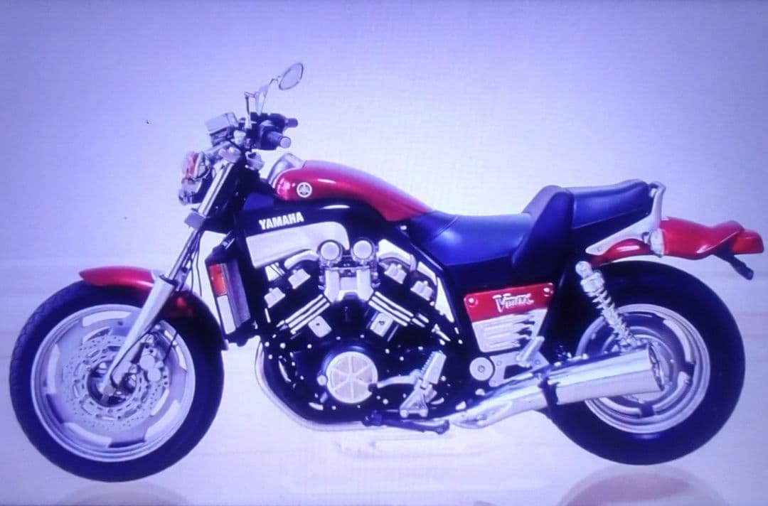 ミニチャンプス 1/12 ヤマハ V-Max