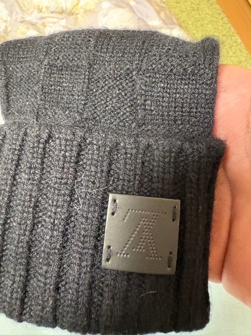 Louis Vuitton 黒手袋 スコットランド製