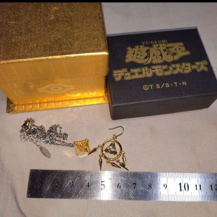 遊戯王　千年パズル　ネックレス　千年リングピアス　公式アクセサリー