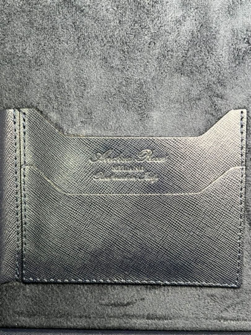 アタッシュケース　レザー