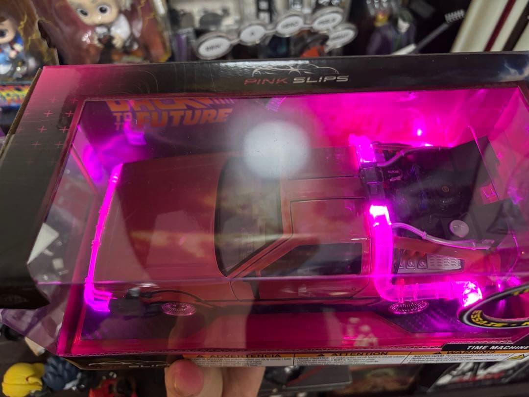 Jada pink slipsバック・トゥ・ザ・フューチャー デロリアン