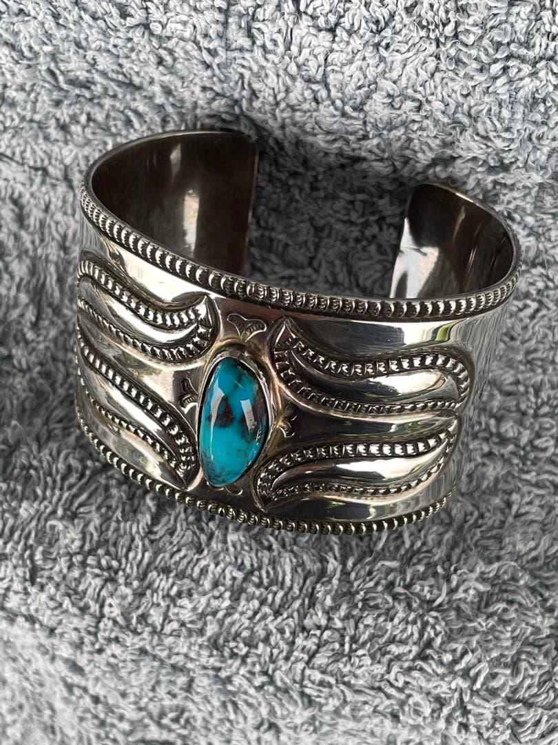 Jennifer Curtis ジェニファーカーティス ビズビー ブレスレット