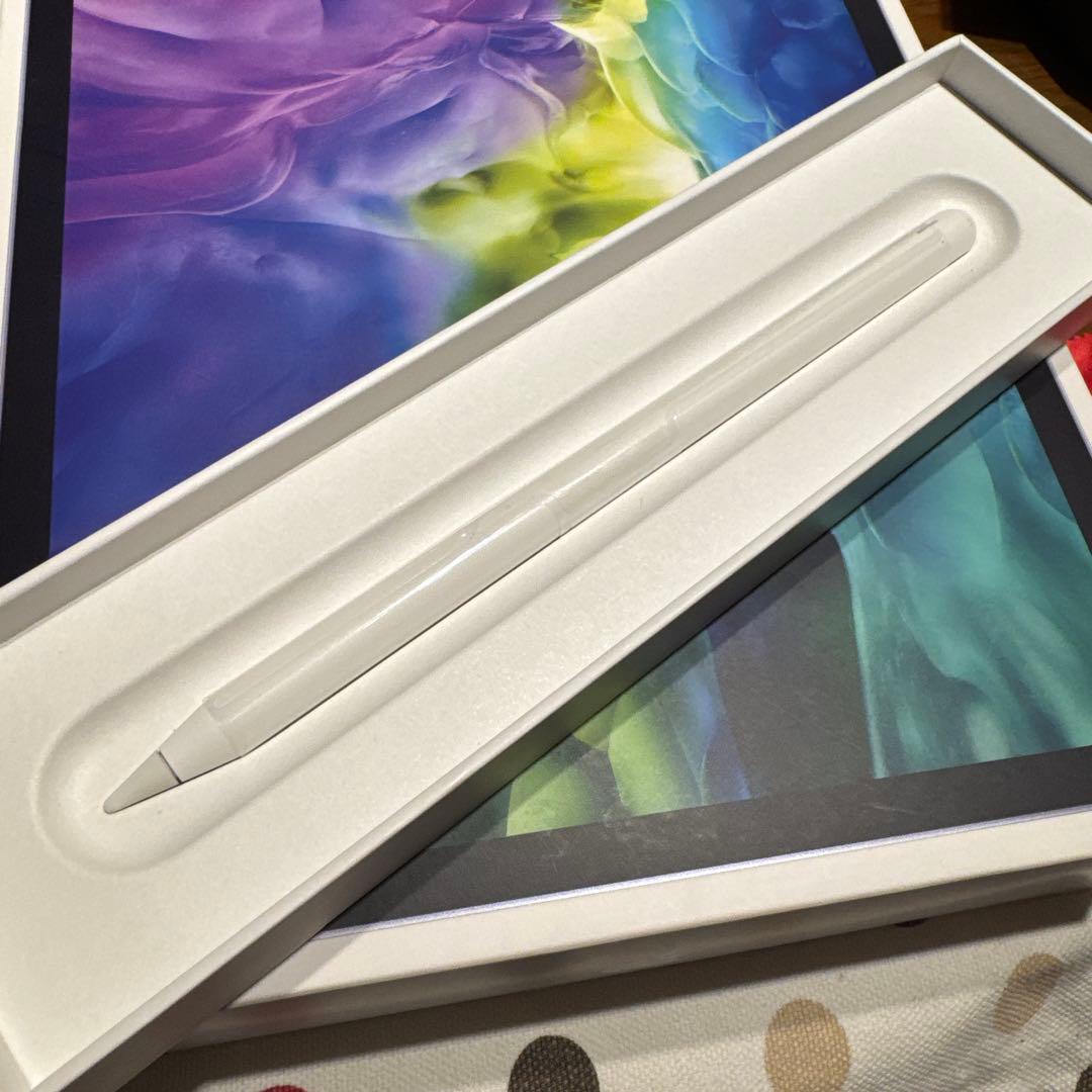 iPadPro第二世代256GB MXE52J/A とApple Pencil