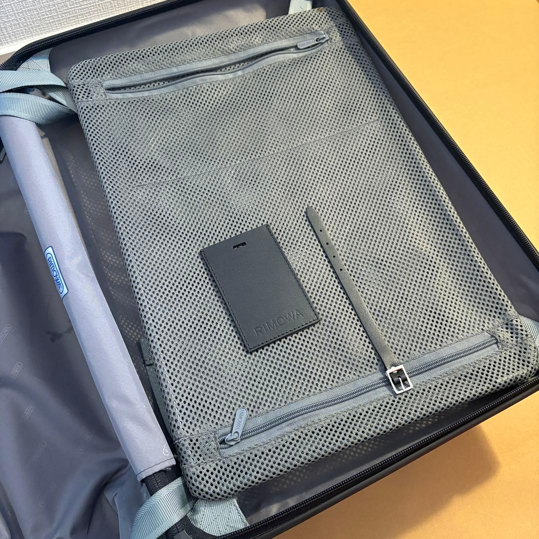 リモワ　サルサ　35L ブラック