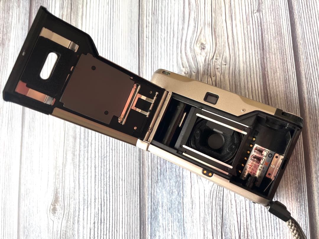 美品！CONTAX T2 シルバー コンパクトカメラ