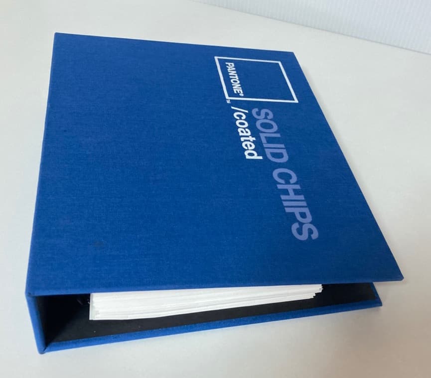 PANTONE SOLID CHIPS 3冊セット
