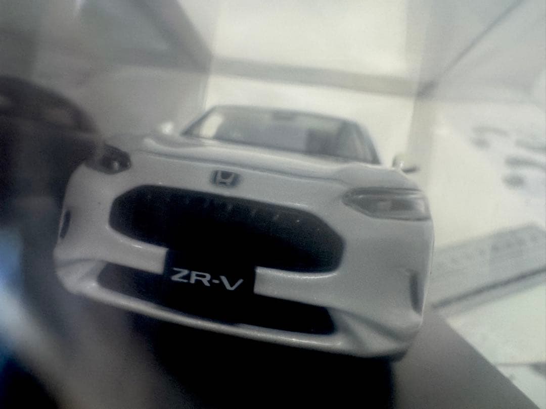 ホンダ ZR-V ミニカー 新品　e:HEV ホワイトパール1/43 ZRV