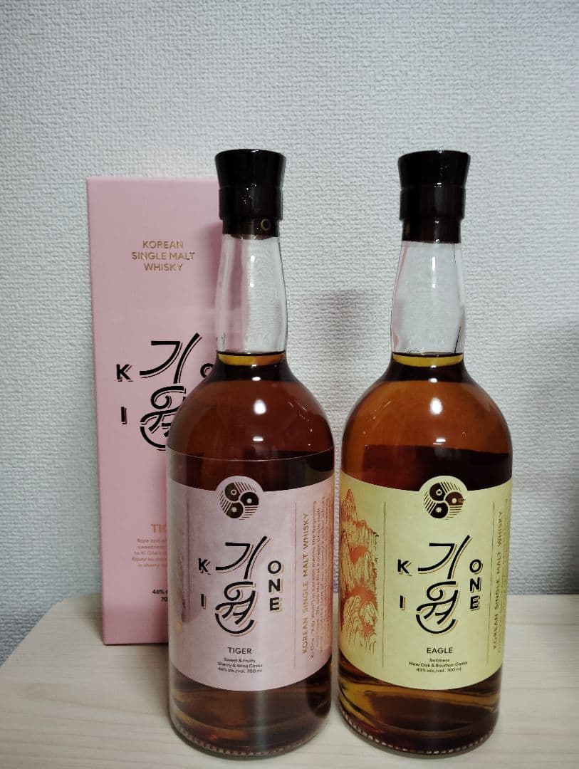キウォンタイガー（箱あり）、イーグル（箱無し）　 韓国ウイスキー2本セット