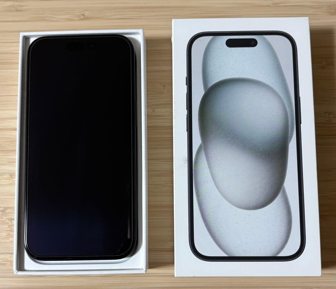【美品】iPhone15 128GB ブラック