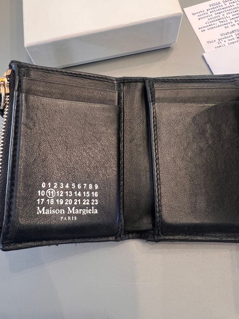 難有　マルジェラ グラムスラム 三つ折り財布 エンベロープ 4ステッチ ブラック