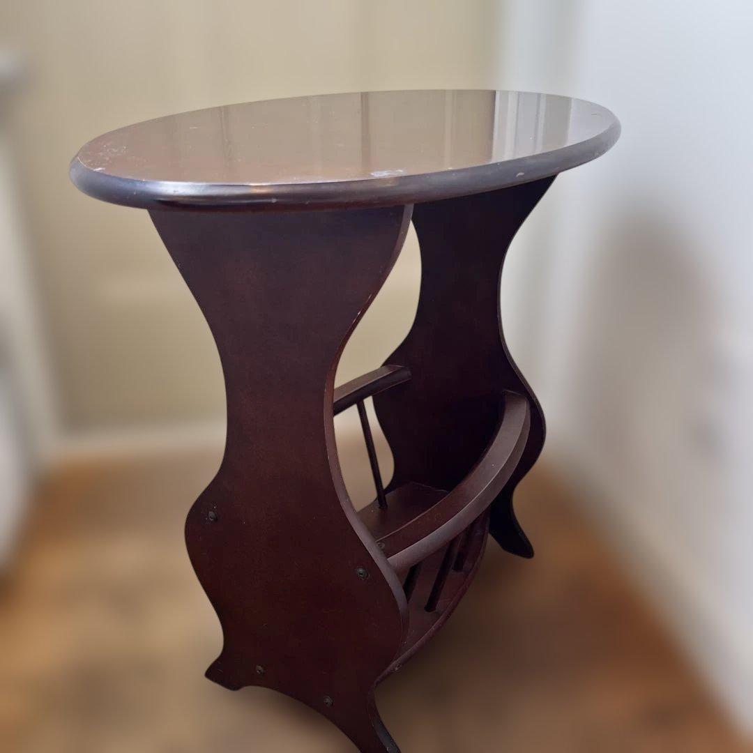 英国ビンテージダークブラウン楕円形サイドテーブル