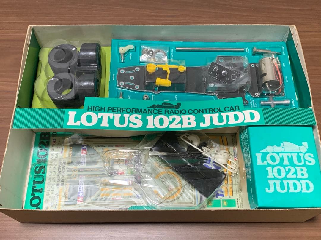 タミヤ ラジコン ロータス 102B JUDD
