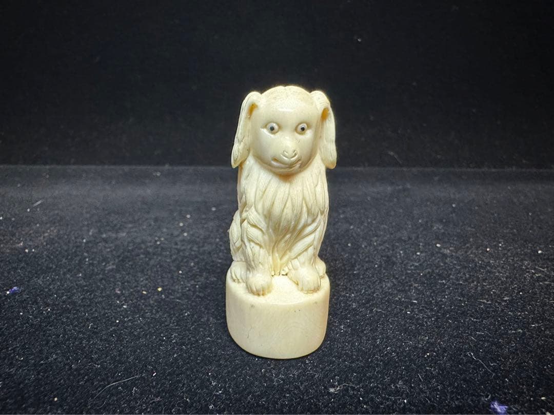 極上　置物　根付　天然素材　彫刻 細密細工　骨董　アンティーク