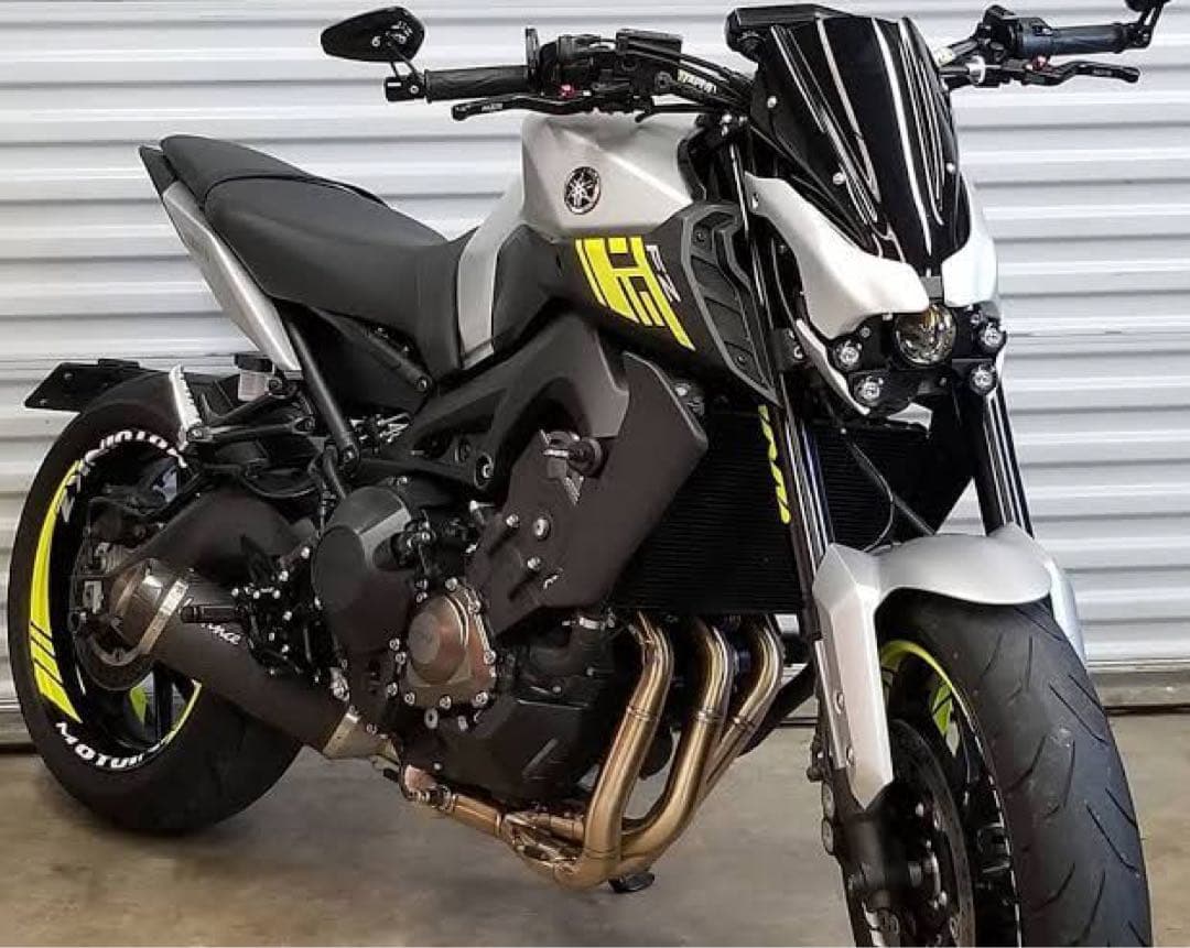 MT-09 Kenstomoto SpeedGhoul ヘッドライトカウル