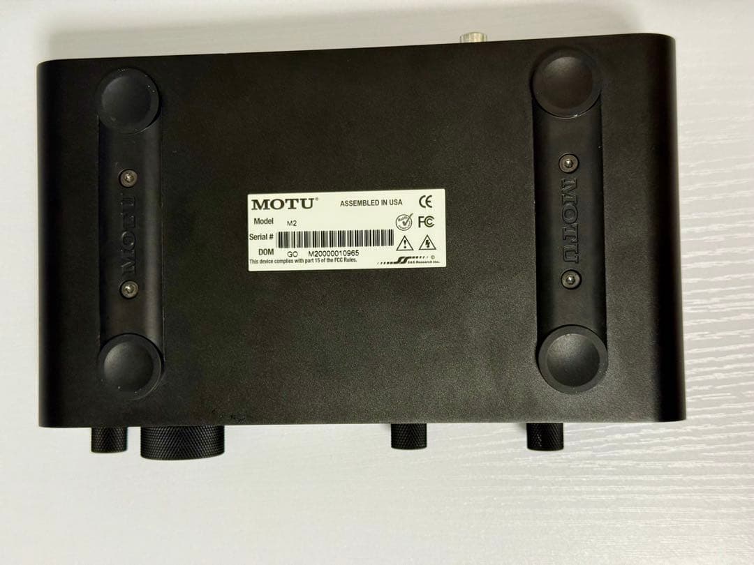 MOTU M2 USBオーディオインターフェース
