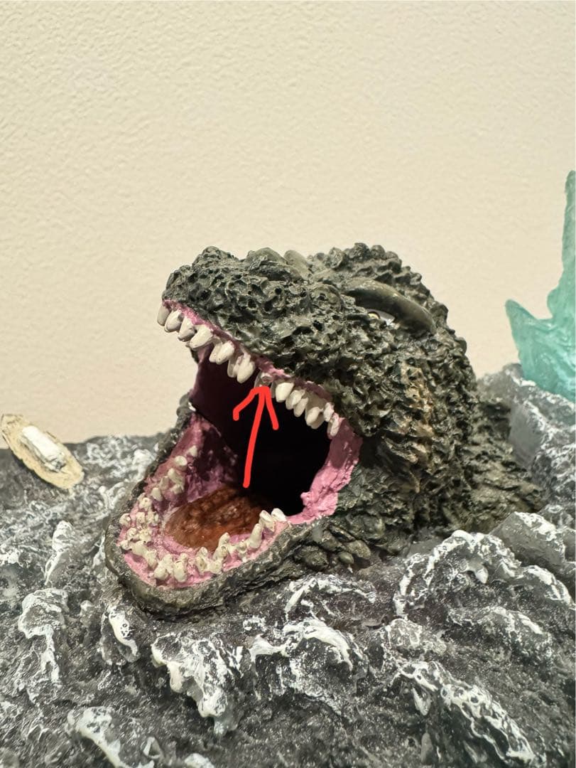 ゴジラＢＯＸティッシュケース　『ゴジラ－1.0』海上Ver. ※欠け、割れあり※