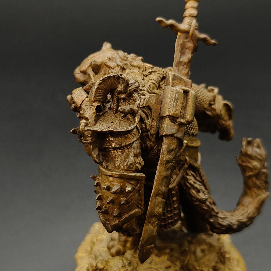 銅製置物　天干戦士　寅虎　巨剣戦士　金工品　銅製　インテリア置物