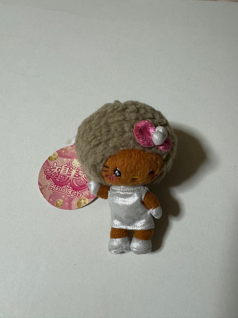 矢島美容室　ハローキティ　マスコット　ストロベリー