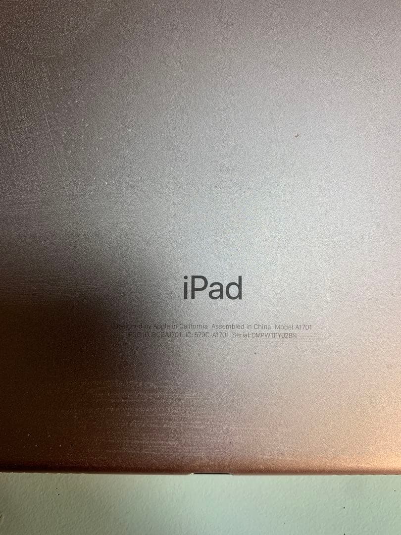 Apple iPad 10.5 64GB 2017年 ローズゴールド