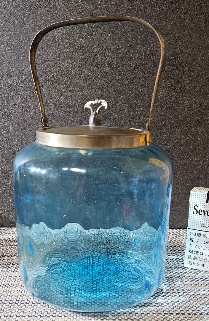 1800年代　欧州アンティーク　青被せ ダイヤ模様　ガラス瓶　キャンディポット