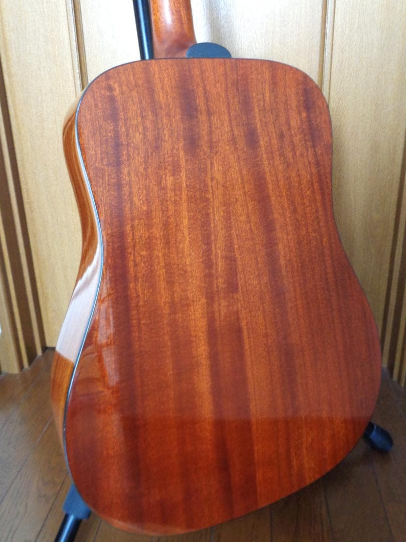 GUILD D-125 NAT　オール単板マホガニー　美品！　純正ハードケース付