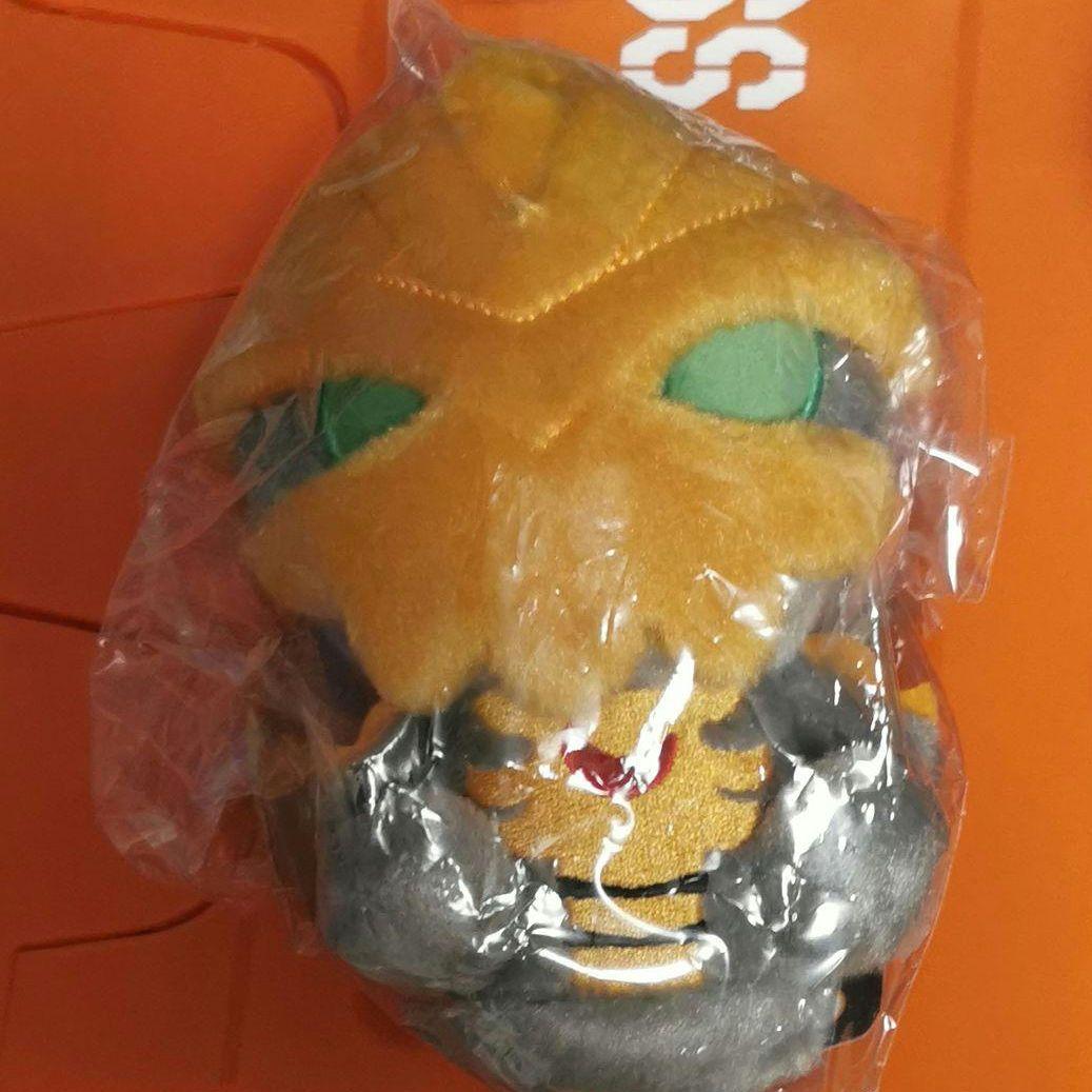 ウルトラマン　ショップ　ジャグラー　ふわふわお座りぬいぐるみ　タグ付き