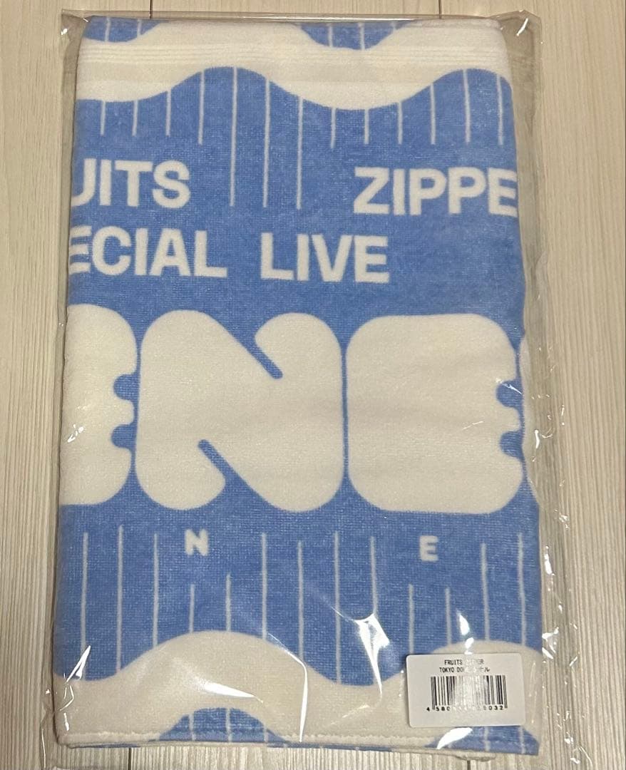 FRUITS ZIPPER ペンライト ユニフォーム タオル トートバッグ