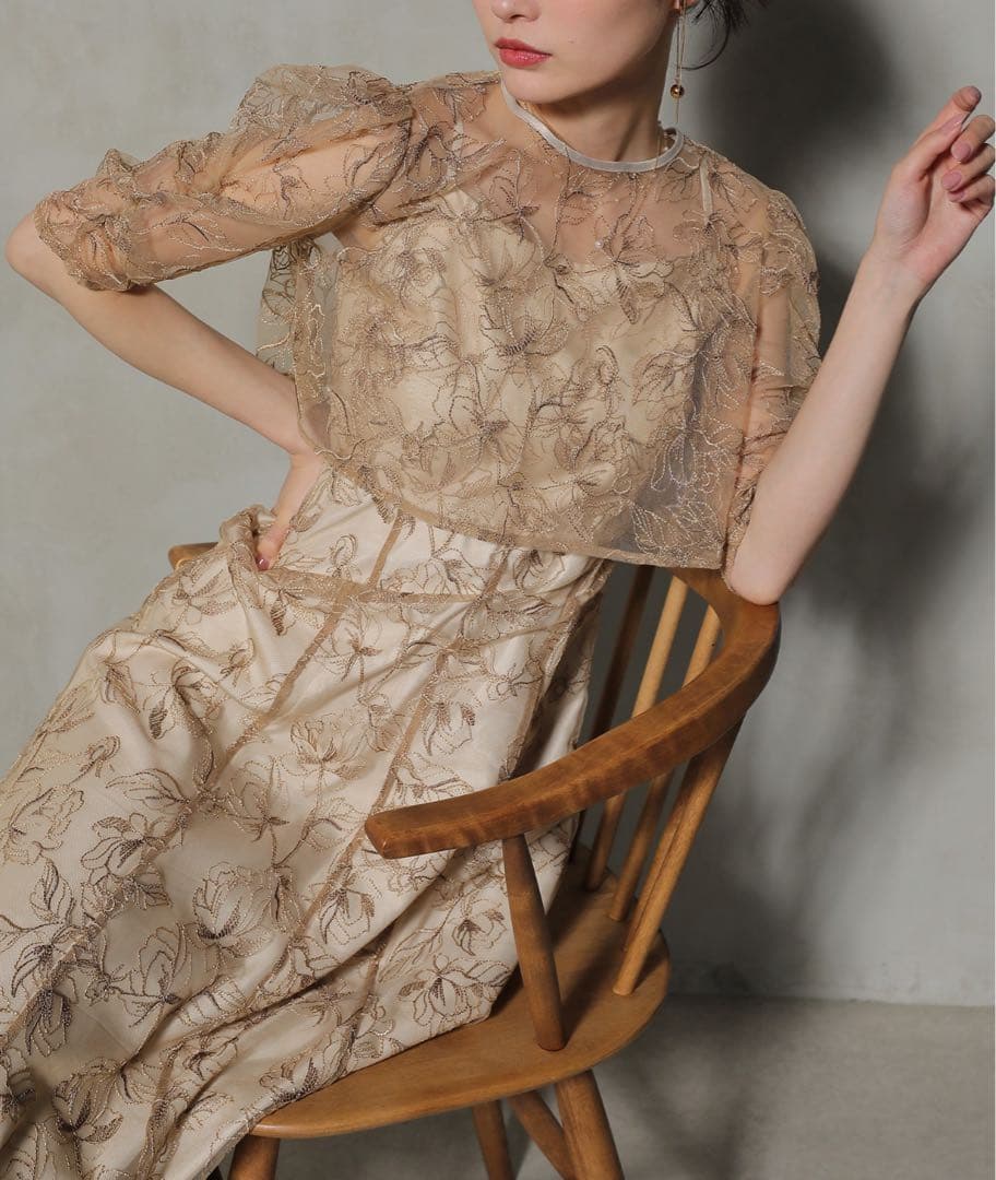 シャーリングスリーブ 総レース フェミニン パーティー ドレス 結婚式