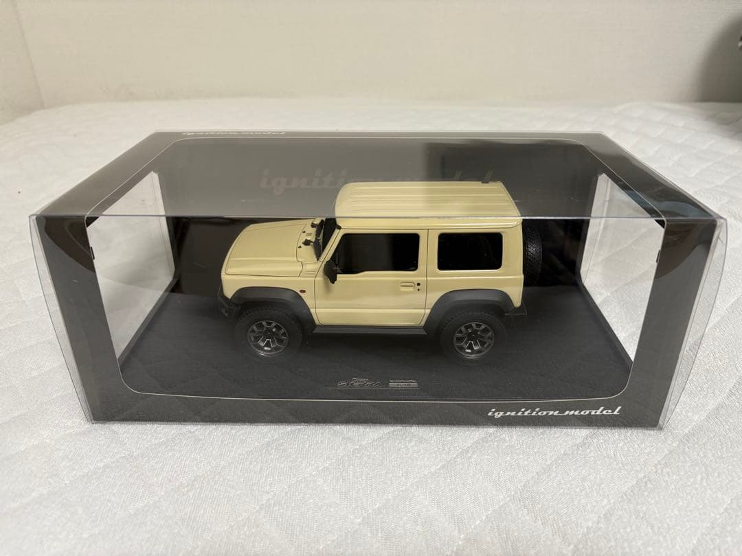 ignition.model Jimny Sierra アイボリー　　1/18