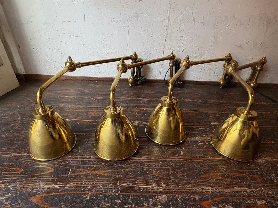真鍮製アーム式ランプ 4灯