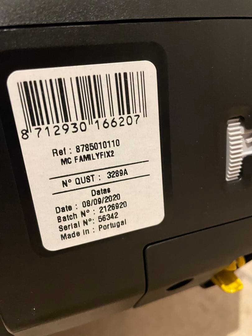 マキシコシベビーシート ベースセット　ファミリーフィックス　ISOFIX対応