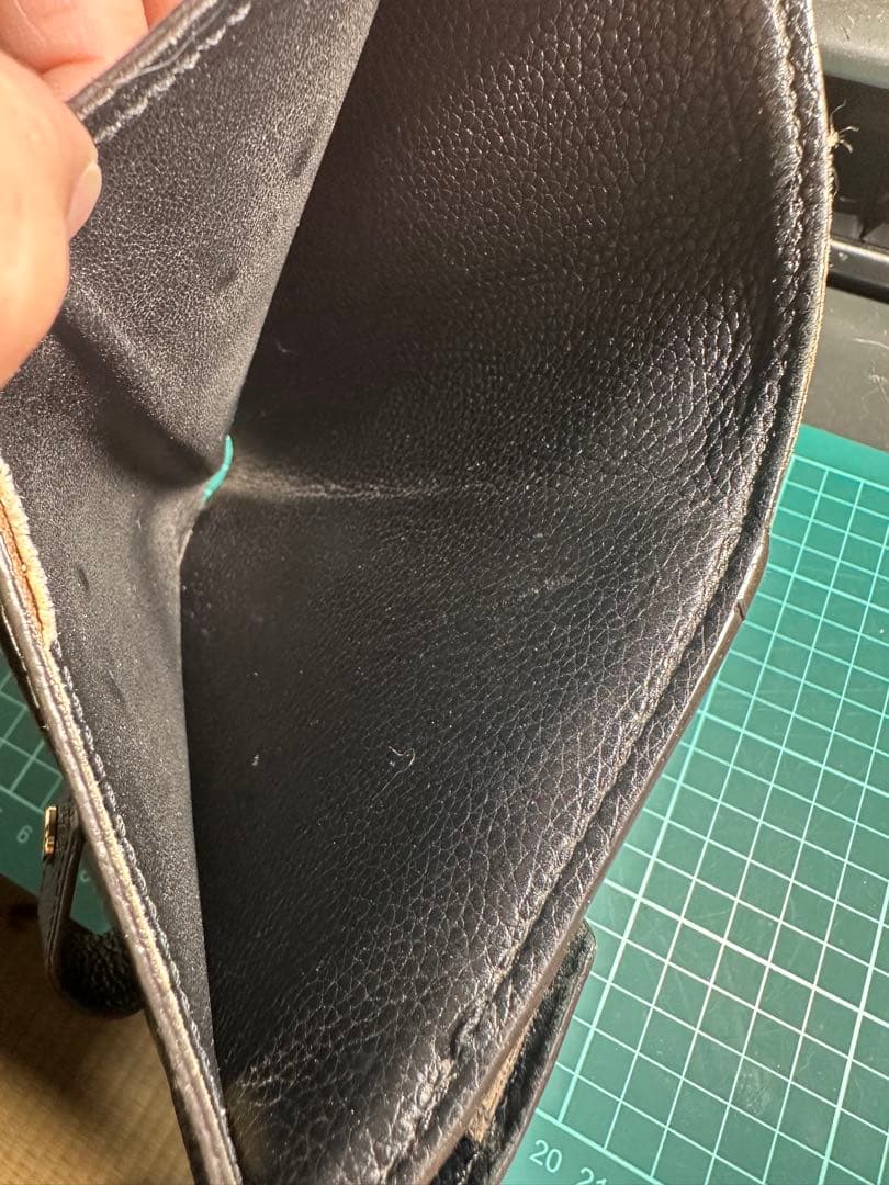 Louis Vuitton 二つ折り財布 ブラウン/ブラック値下げ交渉OK⁉️