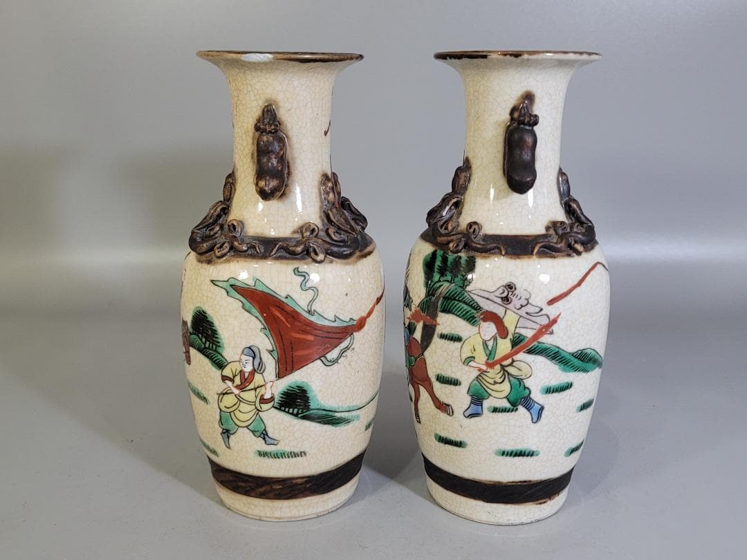 中国 色絵 人物 瓶 一対 台