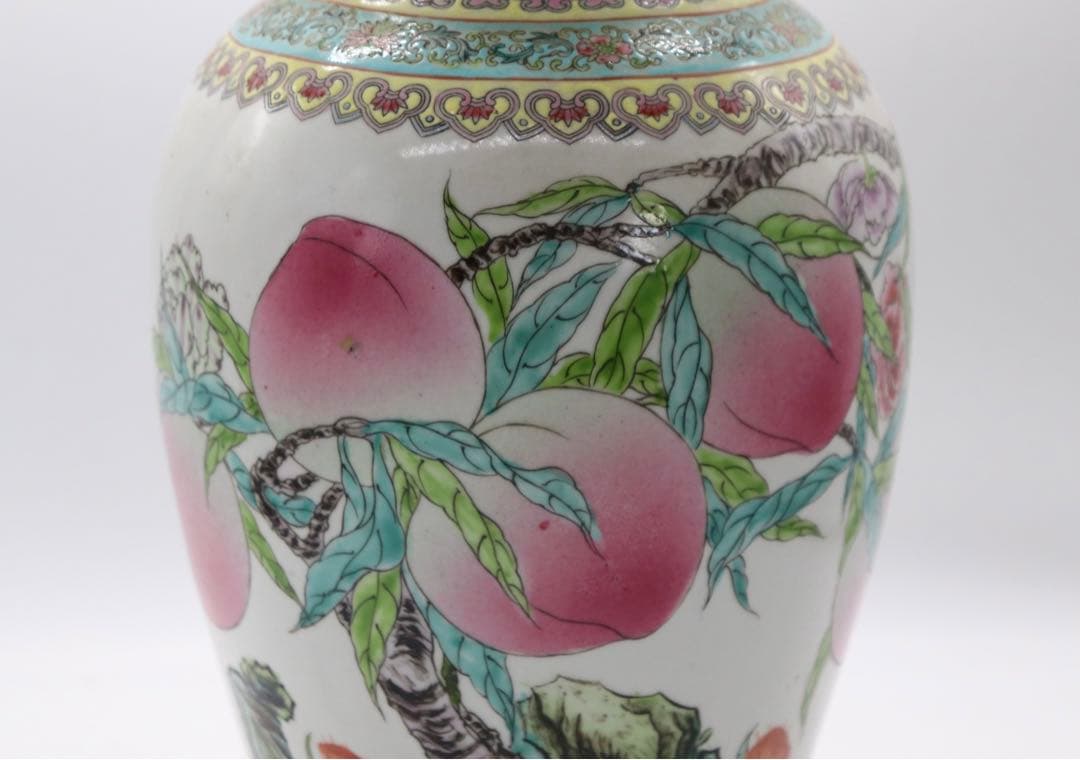 中国　大清乾隆年製銘　粉彩桃紋瓶　送料込み0726