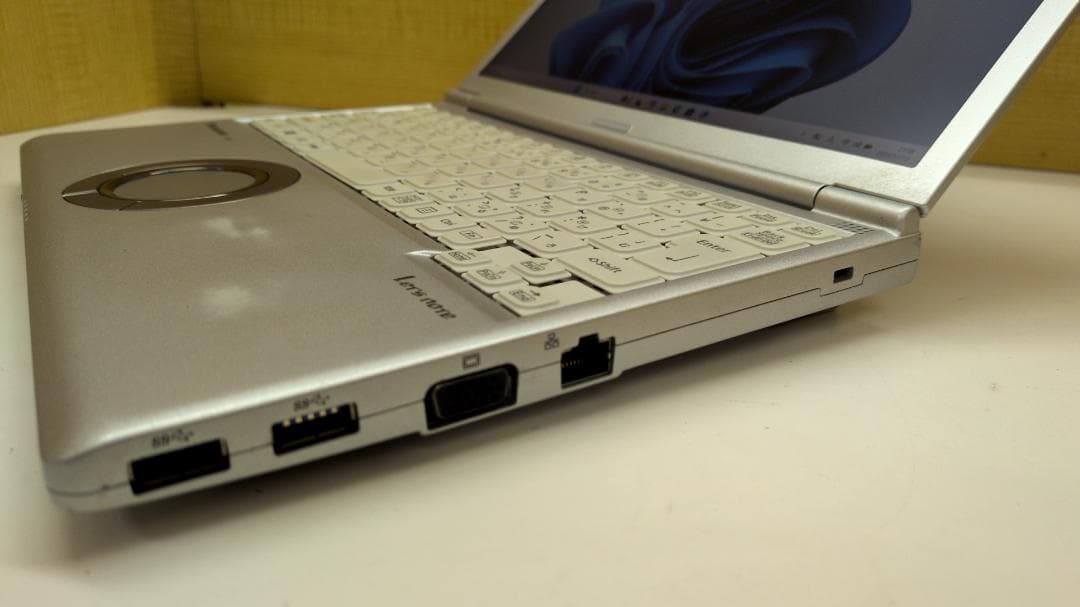 【030】訳アリ特価✨オフィス付Let’s note・軽量で高性能な一台