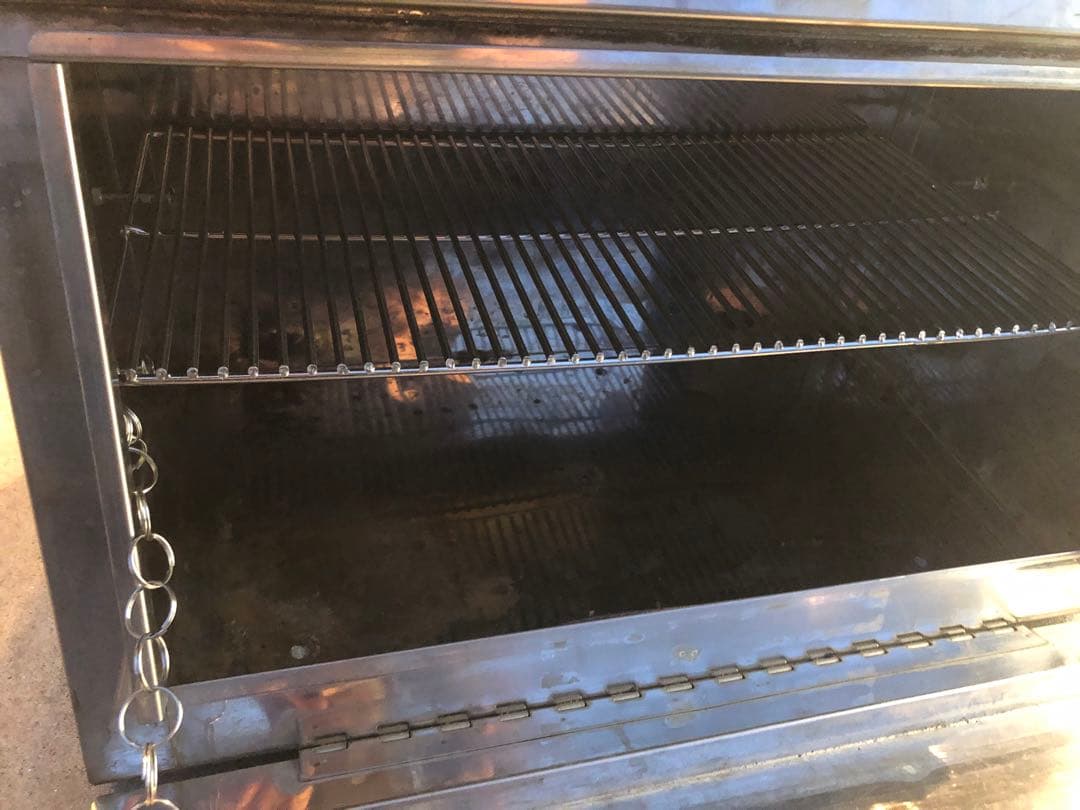 アウトドア　オーブン　燻製器　焼き芋