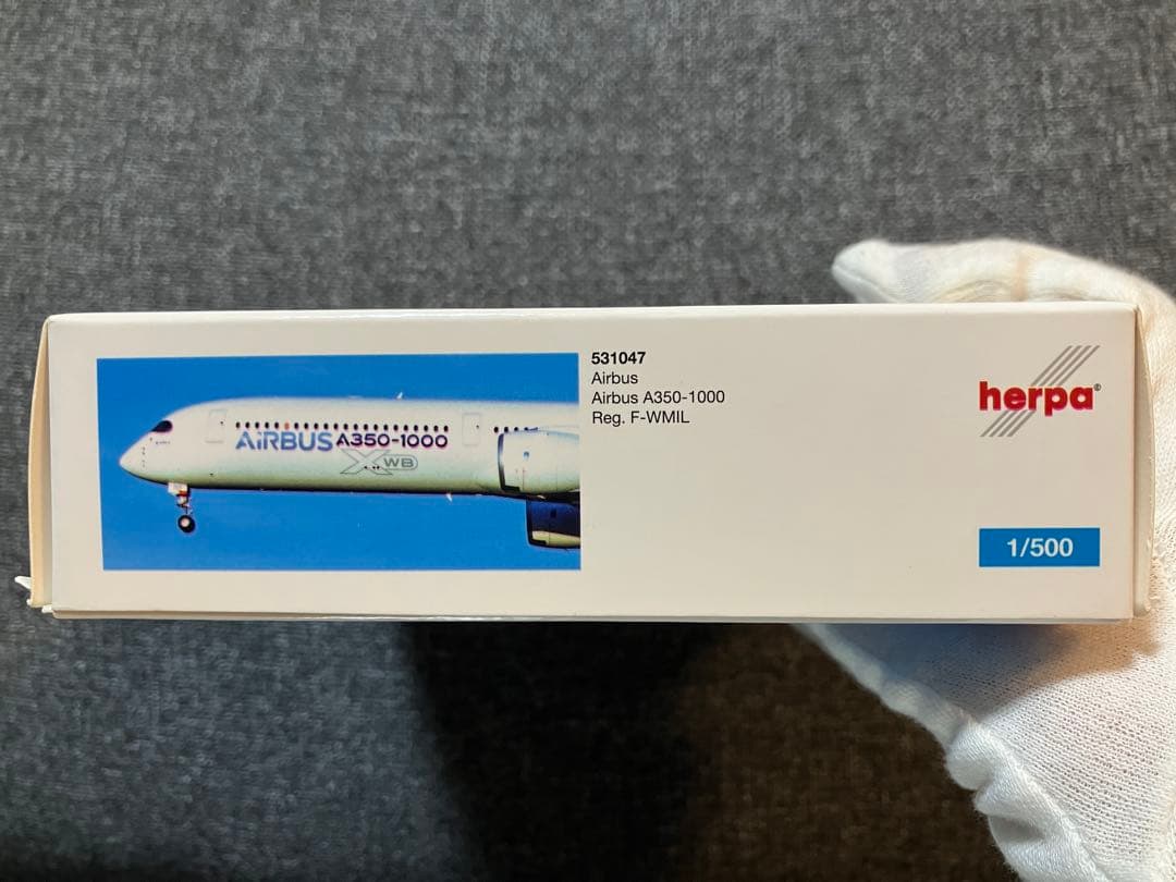 航空機・ヘリコプター AIRBUS350-1000 F-WMIL herpa 531047 1:500