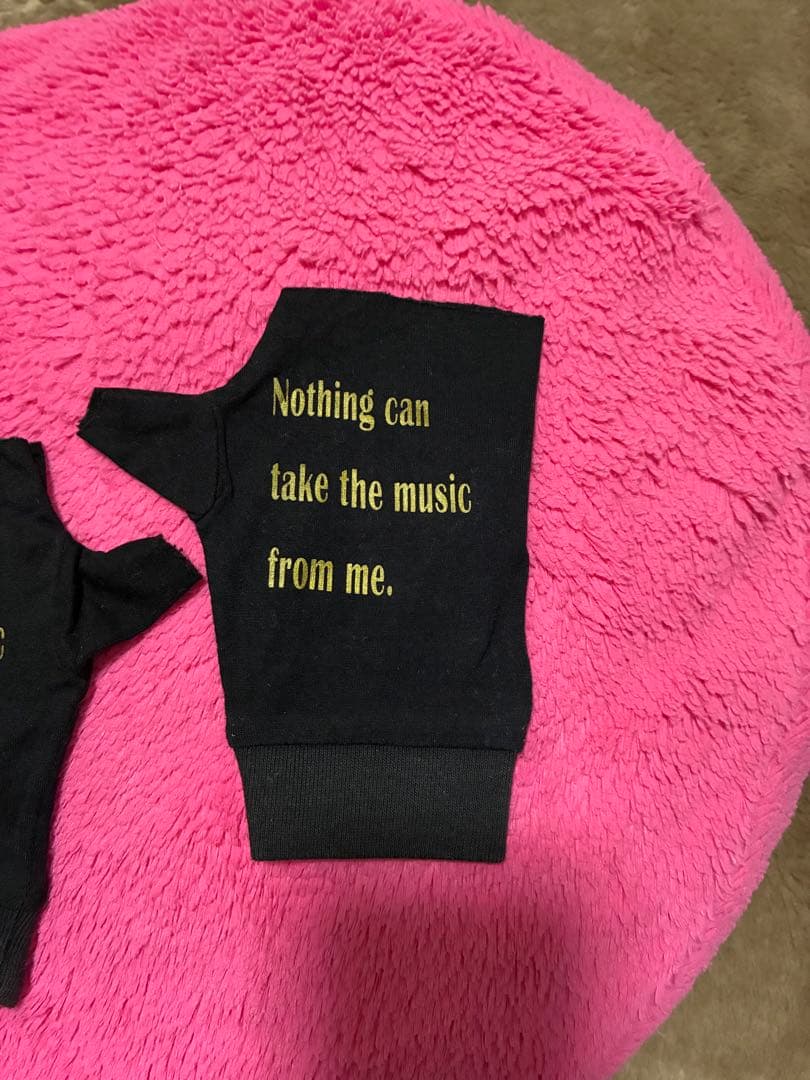 【美品】UVERworld グローブ 黒 金色刺繍