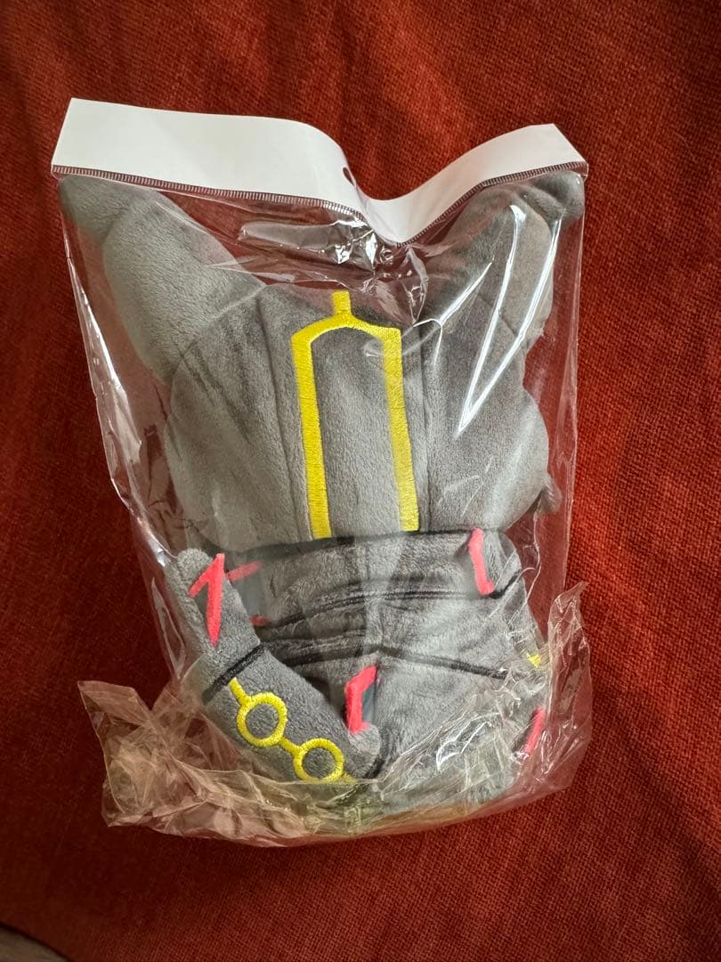 極美品！ポケモンセンター ぬいぐるみ 黒いレックウザ　ポンチョを着たピカチュウ