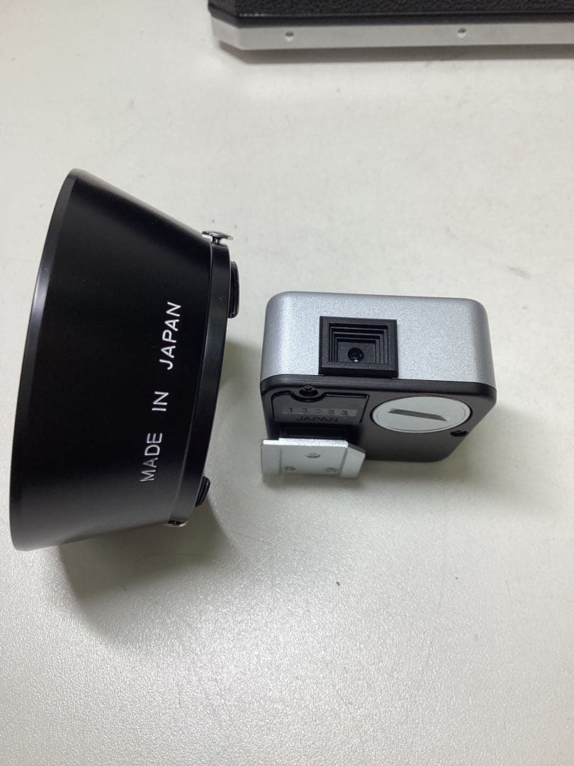 0*5様 Nikon 一眼レフカメラ シルバー 標準レンズ