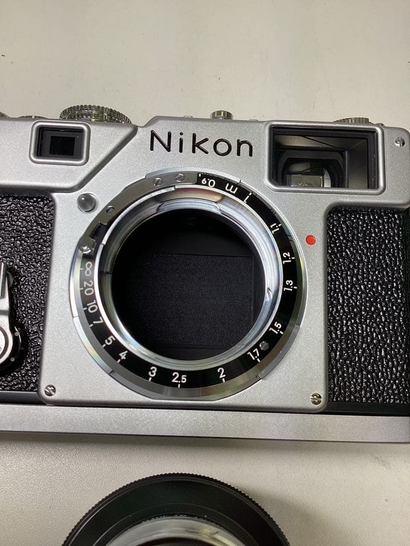 0*5様 Nikon 一眼レフカメラ シルバー 標準レンズ