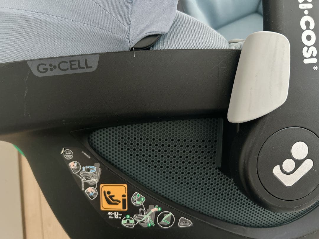 maxi cosi ペブル360 エアバギー用アダプタ、外箱