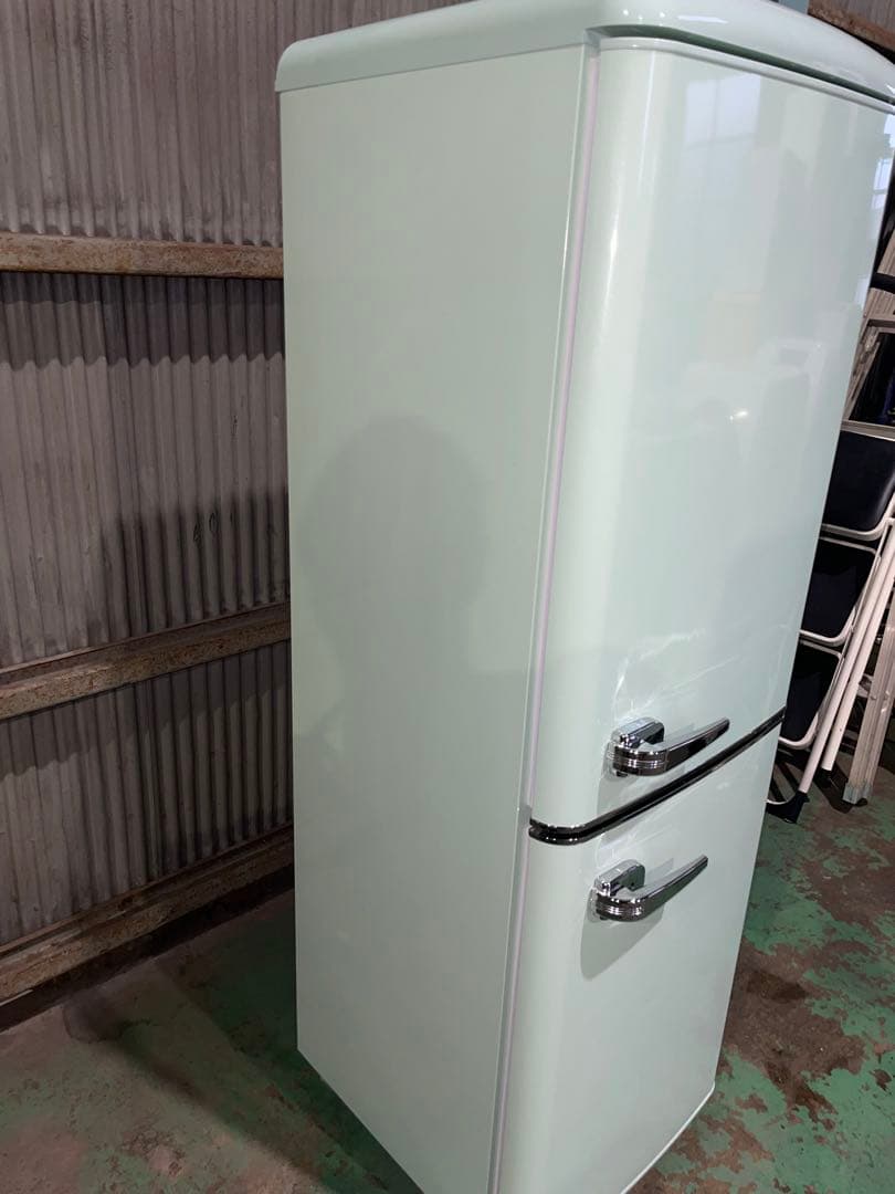 2021年製 アイリスオーヤマ レトロ冷蔵庫