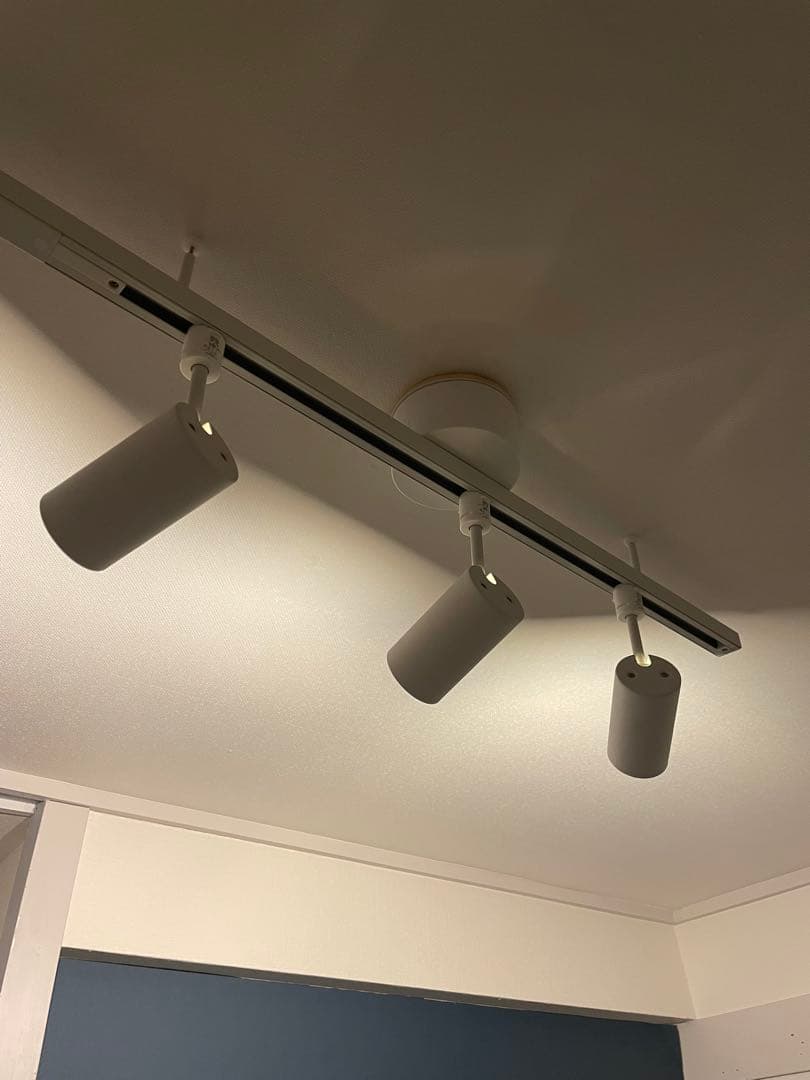 美品　無印良品　システムライト本体＋スポットライト 3灯　ホワイト