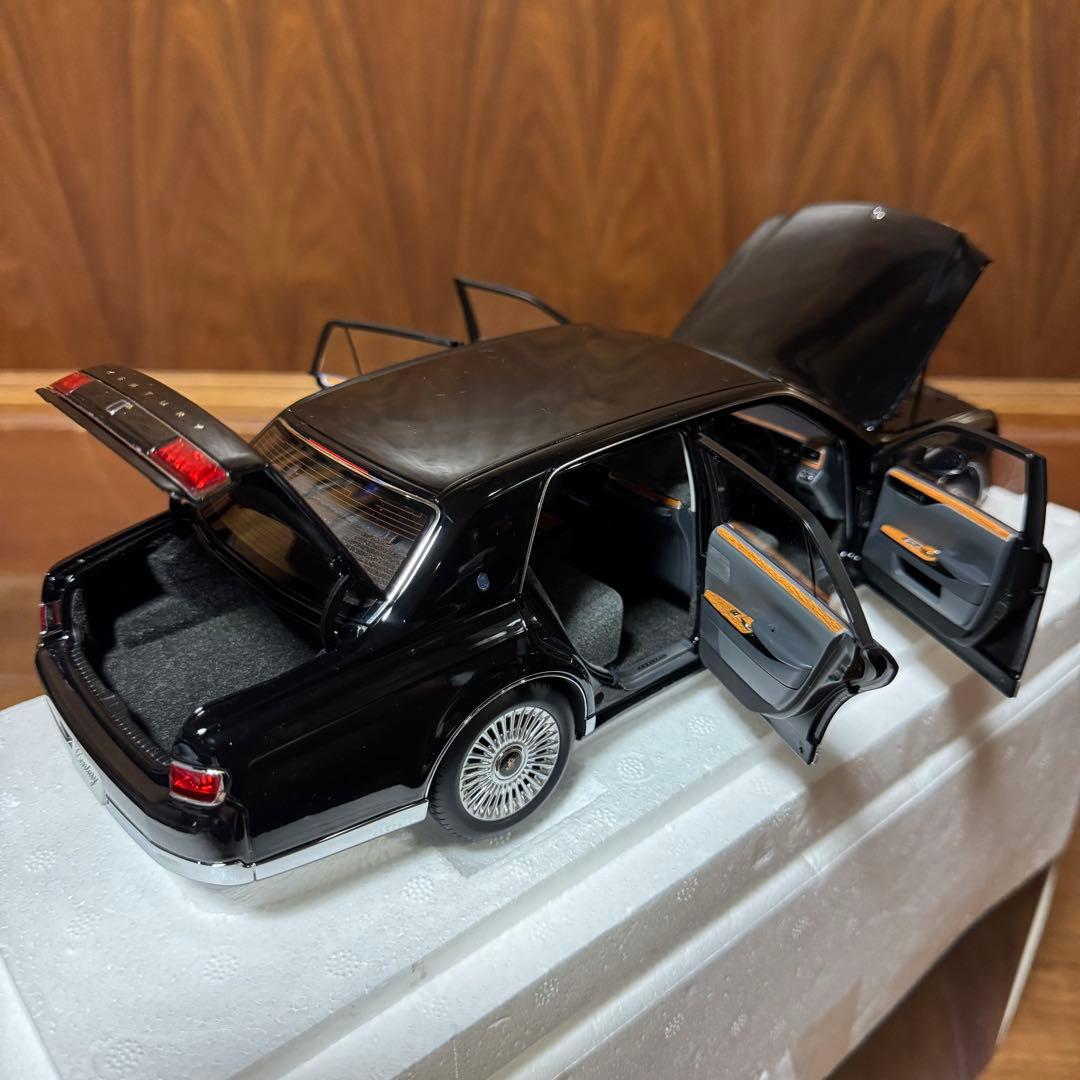 未展示品 オートアート 1/18 トヨタ センチュリー ブラック