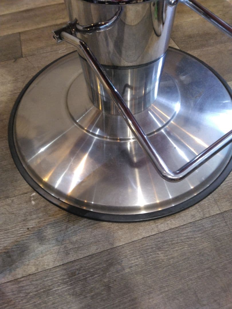 オオヒロスタイリングチェア①